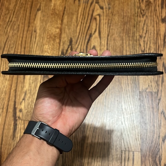 🚨Almost new Michael Kors Wallet - Picture 7 of 7